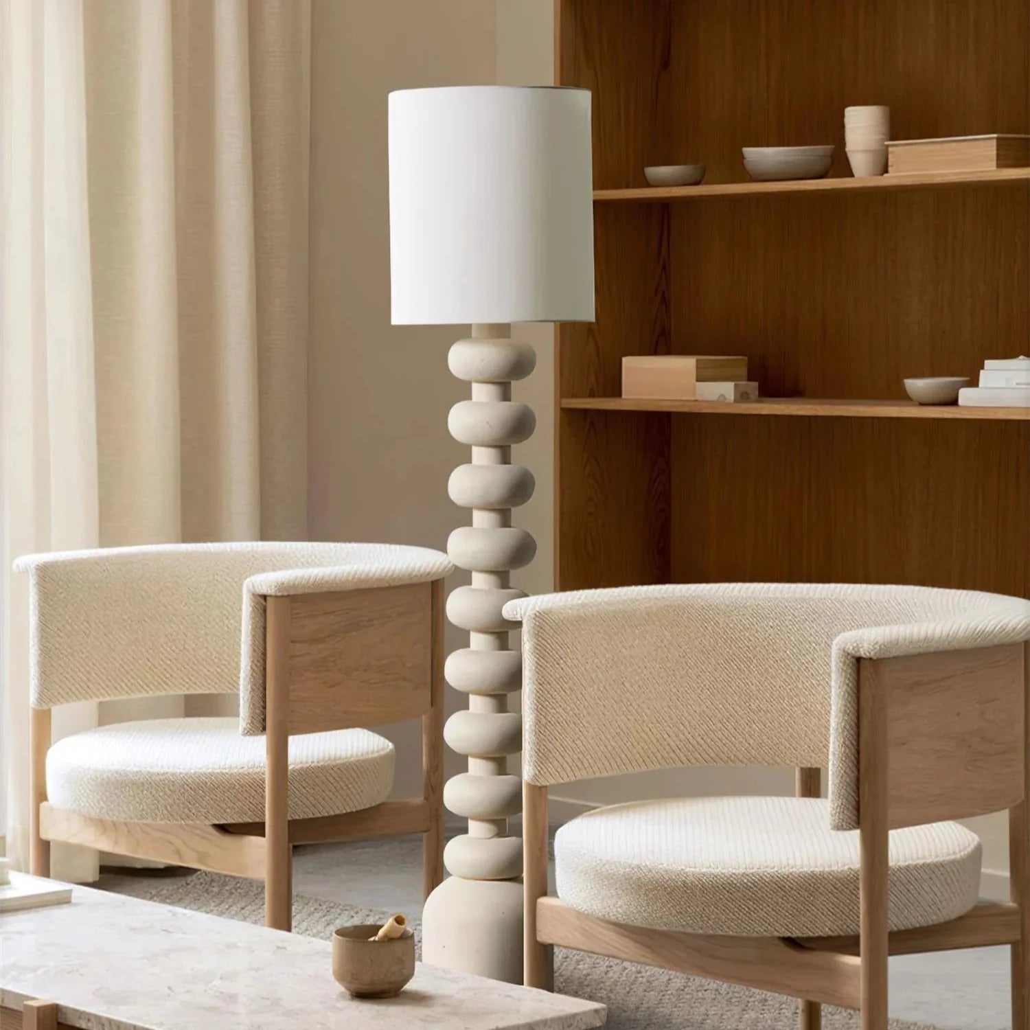 Elegant Floor Lamp with Sculptural Design – Cream Resin Column Lamp 3