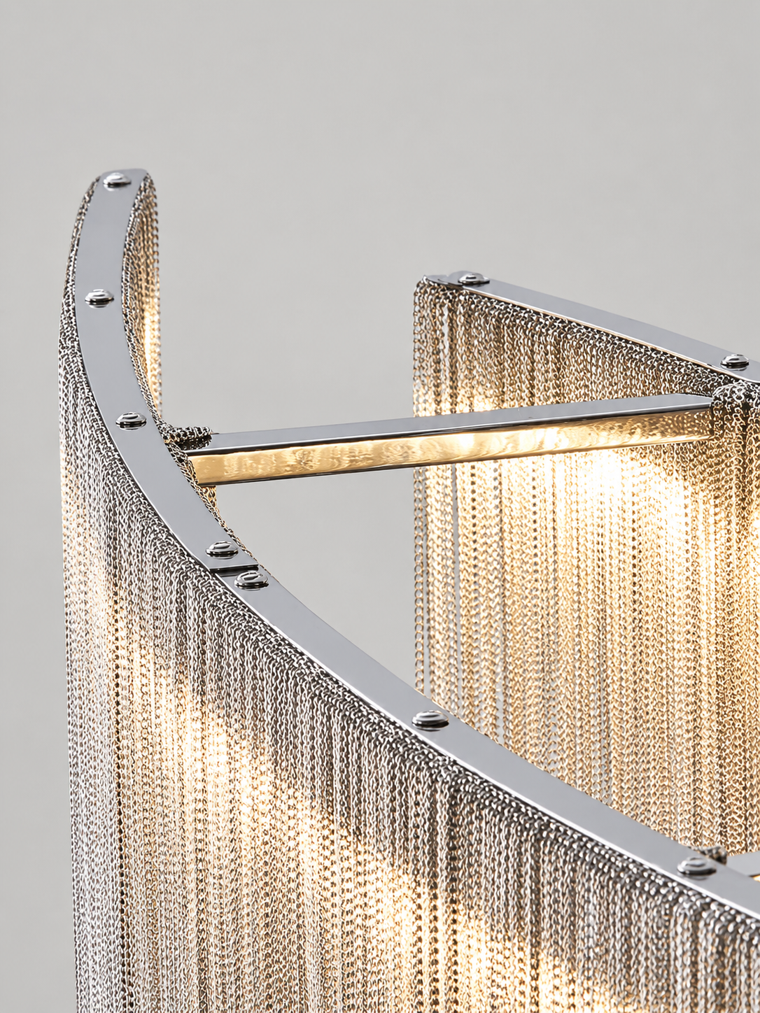Modern_Chandelier_Light_with_Metal_Chain_and_Adjustable_Height_3333