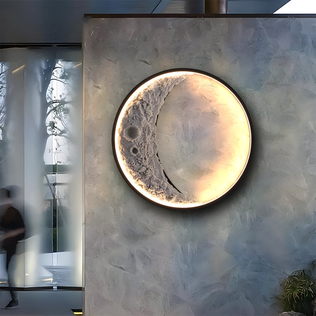 Moon-Shaped Outdoor Wall Light – IP65 Waterproof LED Garden Sconce in Matte Black 6
