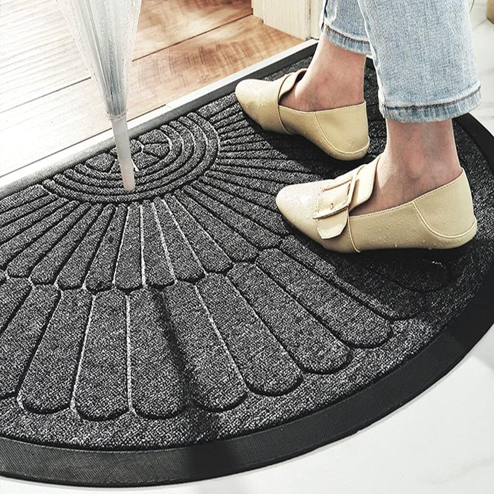 Non-Slip Rubber Doormat with Textured Surface for Outdoor Entrances 3