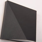 Outdoor Wall Lamp with Aluminium Design and Waterproof IP65 Rating 3