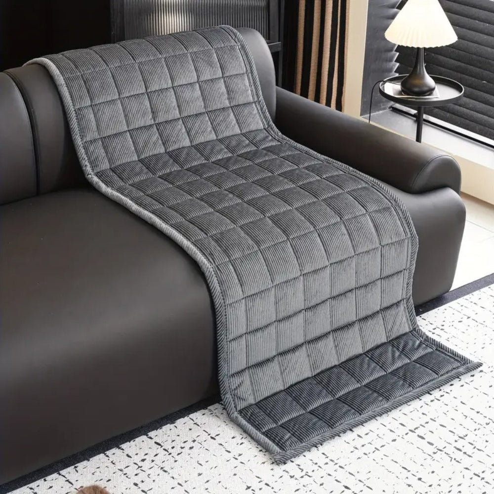 Quilted Couch Cover Mat - Soft Microfiber Sofa Protector with Non-Slip Design, Cat Scratch Resistant, Machine Washable 7