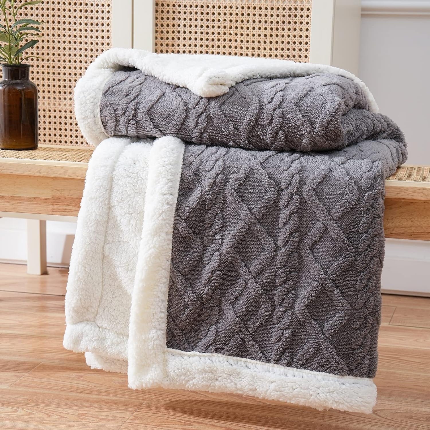 Reversible Sherpa Blanket – Soft Brushed Fleece Throw for Year-Round Comfort and Cozy Decor 1