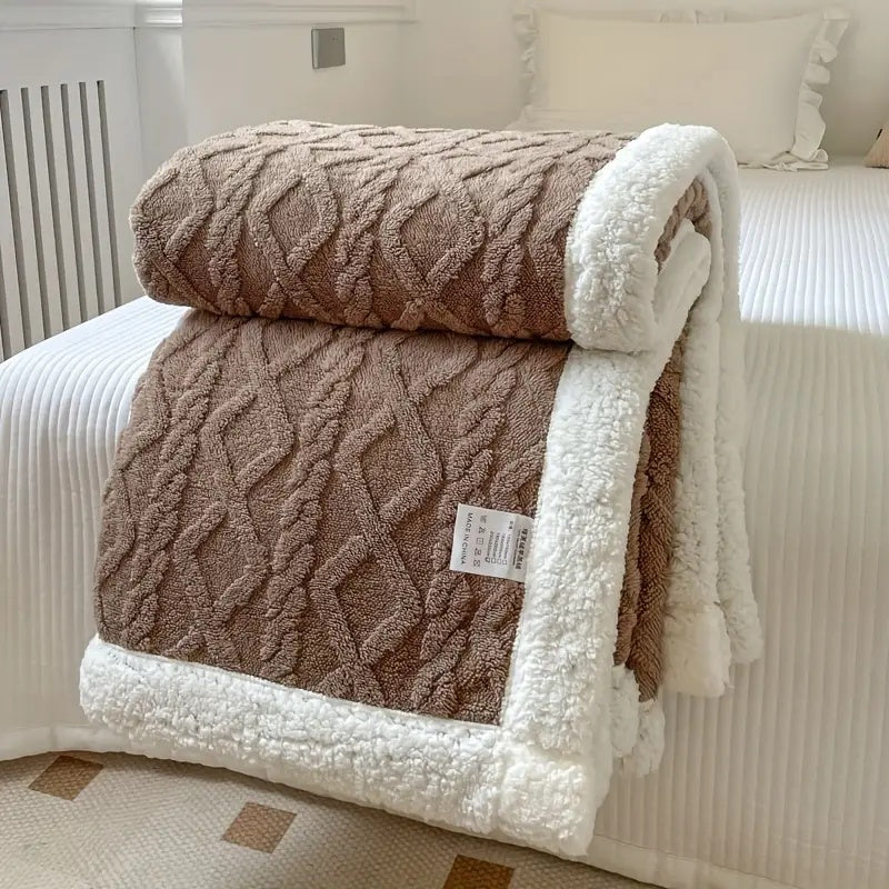 Reversible Sherpa Blanket – Soft Brushed Fleece Throw for Year-Round Comfort and Cozy Decor 4