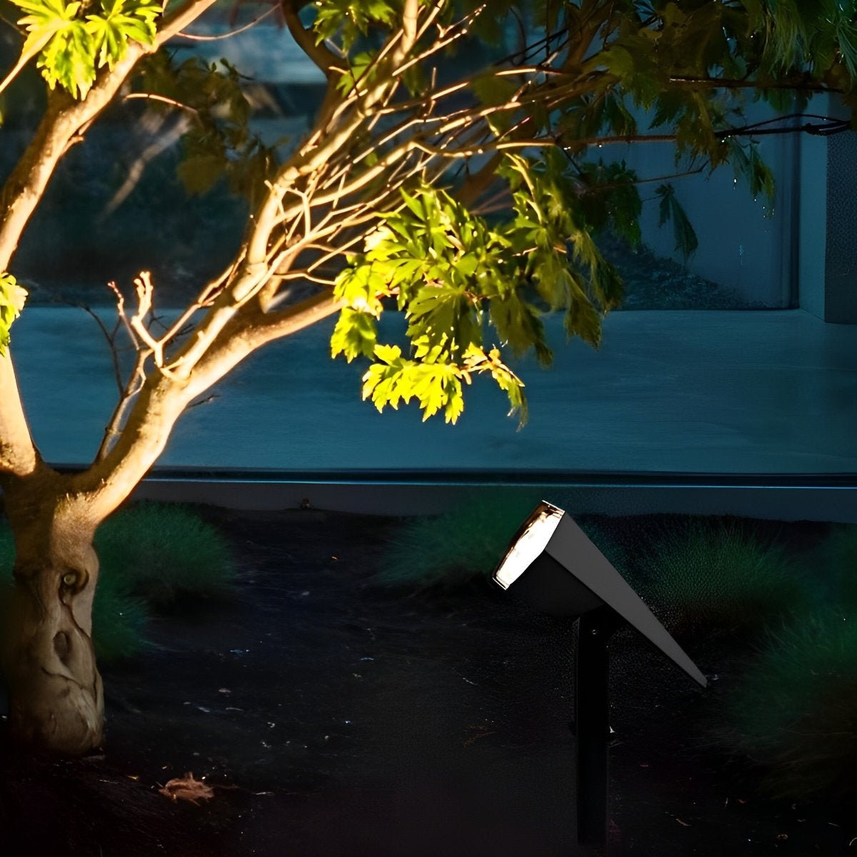 Solar Spot Light Outdoor Waterproof, Adjustable RGB Landscape Light with Sensor - Garden Tree Uplighting for Yard Patio Wall