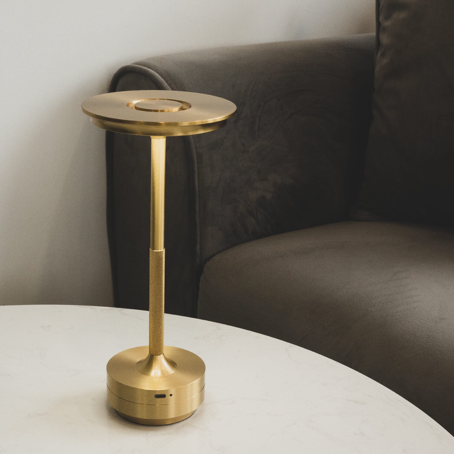 Cordless Table Lamp Rechargeable, Metallic Modern Bedside Lamp - Portable LED Dimmable Mood Light for Bedroom Restaurant Bar