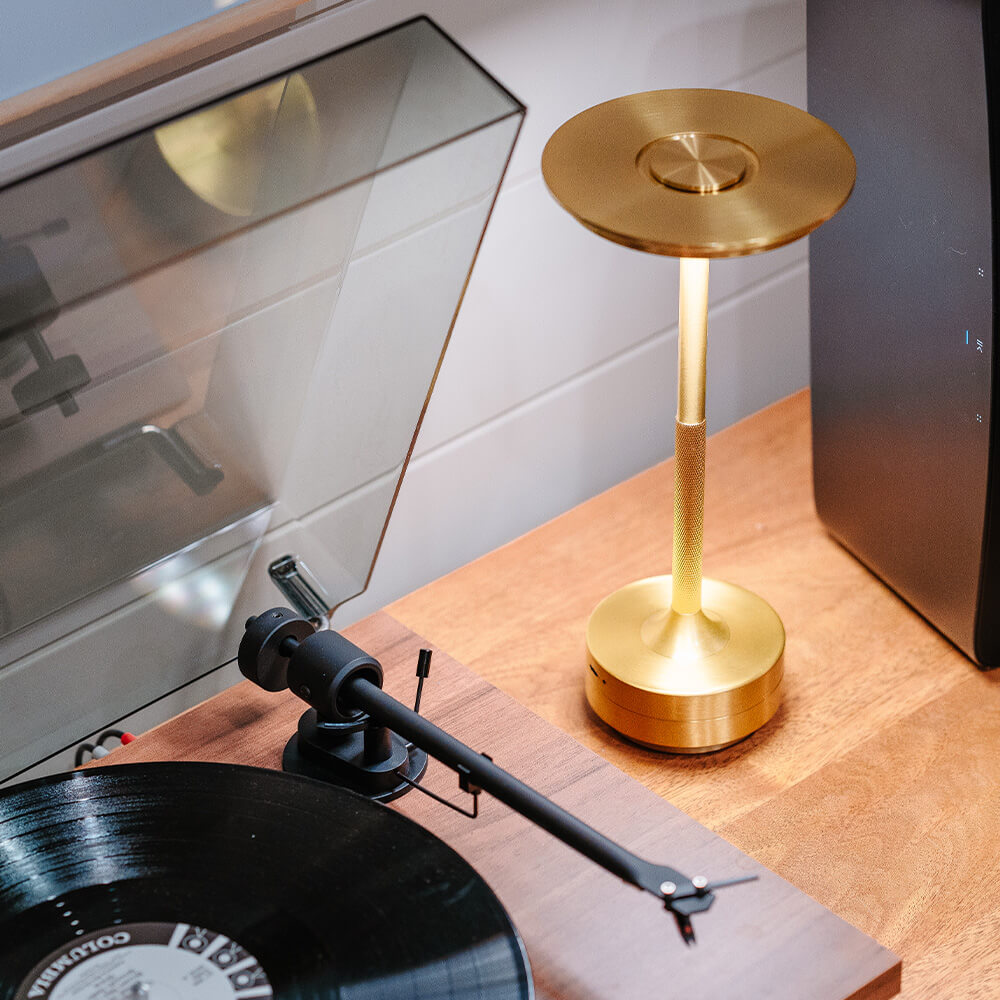 Cordless Table Lamp Rechargeable, Metallic Modern Bedside Lamp - Portable LED Dimmable Mood Light for Bedroom Restaurant Bar